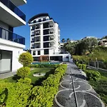Dreamy Luxury Two-bedroom Penthouse With Special Forest, Mountain And Sea Views 아파트 *